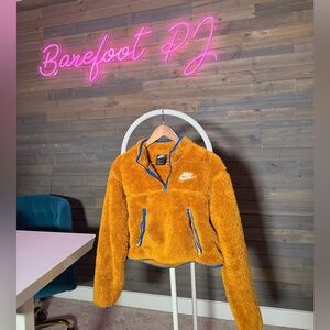 Nike Vibrant Golden Orange/Brown 🤣Fleece Jacket